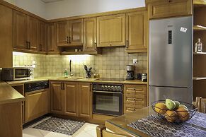 Renaissance City Apartment