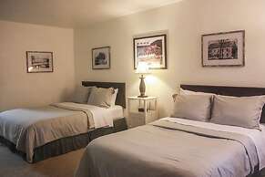 Mountain Creek Tavern