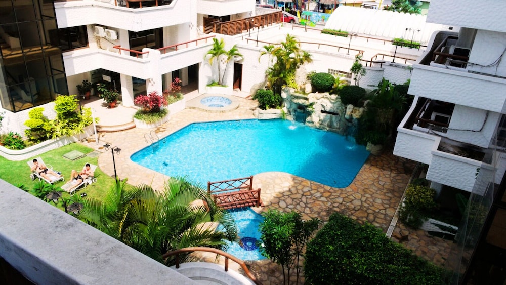 HOTEL CASA BLANCA