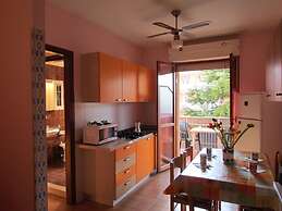 Stunning Studio in a Modern Residence - Beahost