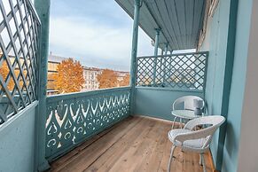 Blue Balcony Hotel