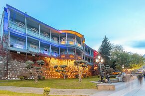 Blue Balcony Hotel
