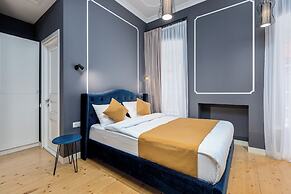 Blue Balcony Hotel