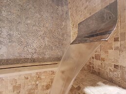 DIONISO Bed and Wellness