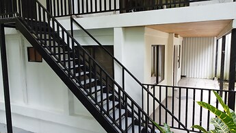 Riverside Apartments