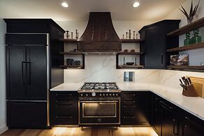 Ann Riley Farmhouse Yuba Vineyards