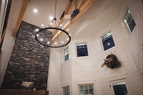 Ann Riley Farmhouse Yuba Vineyards