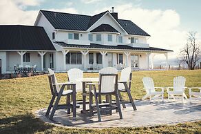 Ann Riley Farmhouse Yuba Vineyards