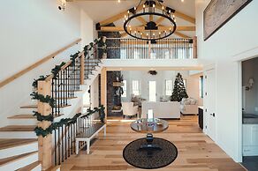 Ann Riley Farmhouse Yuba Vineyards