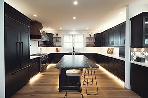 Ann Riley Farmhouse Yuba Vineyards