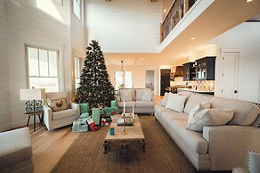 Ann Riley Farmhouse Yuba Vineyards