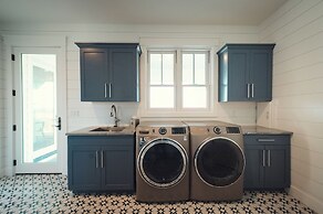 Ann Riley Farmhouse Yuba Vineyards