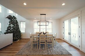 Ann Riley Farmhouse Yuba Vineyards