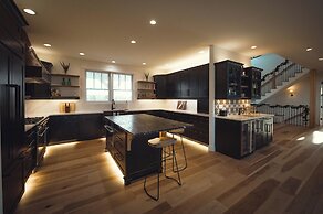 Ann Riley Farmhouse Yuba Vineyards