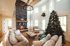 Ann Riley Farmhouse Yuba Vineyards