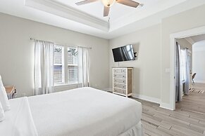 Beach House - The Beach Getaway by PHG