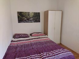 Ul. Dinka Trinajstića 10