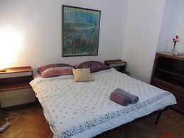 Ul. Dinka Trinajstića 10