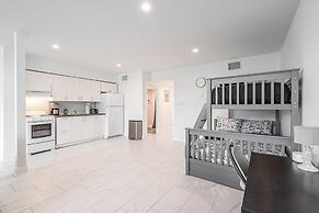 Purple Pelican by Opus (Suite 4)