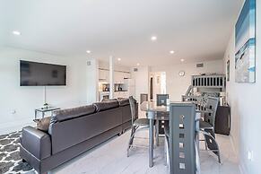 Purple Pelican by Opus (Suite 4)