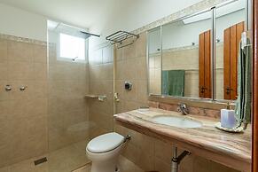 Magnífica casa com praia particular em Angra