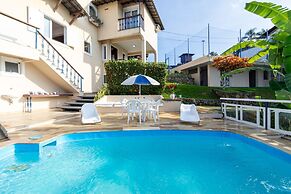 Magnífica casa com praia particular em Angra