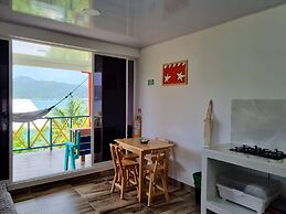 SHELL SEA B & B