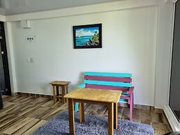 SHELL SEA B & B
