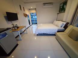 Rateesumalee pool view KoLarn