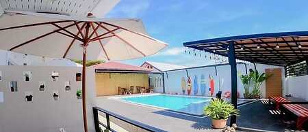 Rateesumalee pool view KoLarn