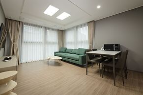 Sollago Myeongdong Hotel & Residence