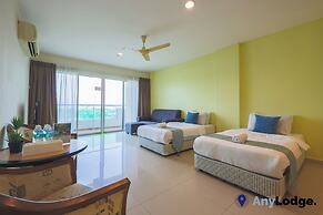 AnyLodge Waterfront Marina Island Pangkor