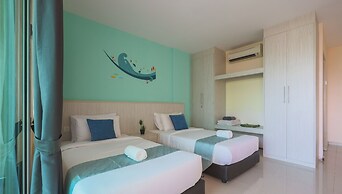 AnyLodge Waterfront Marina Island Pangkor