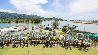 AnyLodge Waterfront Marina Island Pangkor