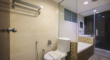 AnyLodge Waterfront Marina Island Pangkor