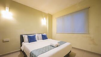 AnyLodge Waterfront Marina Island Pangkor