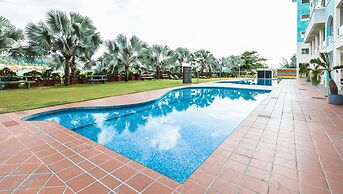 AnyLodge Waterfront Marina Island Pangkor