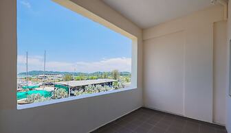 AnyLodge Waterfront Marina Island Pangkor