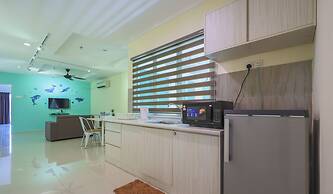 AnyLodge Waterfront Marina Island Pangkor