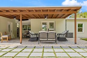 Wicker Wine - Location Hot Tub Gated Yard