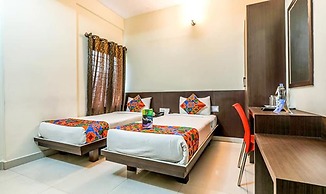 Fabhotel Comfort Inn