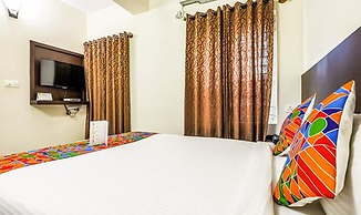 Fabhotel Comfort Inn