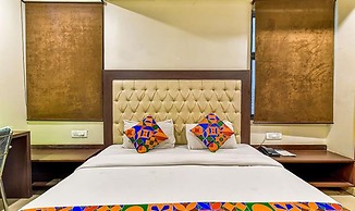 Fabhotel Sr Residency