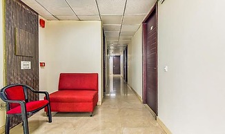 Fabhotel Sr Residency