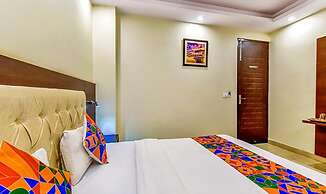 Fabhotel Sr Residency