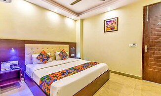 Fabhotel Sr Residency