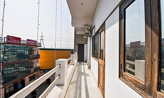 Fabhotel Pahadi Cottage