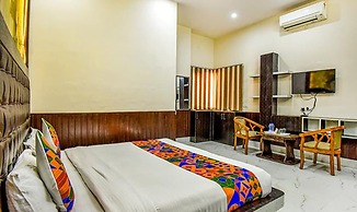 Fabhotel Pahadi Cottage