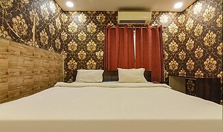 Fabhotel Utsav Palace