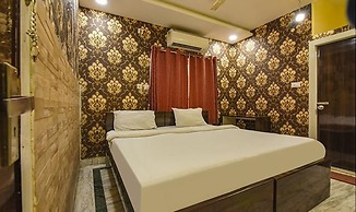 Fabhotel Utsav Palace
